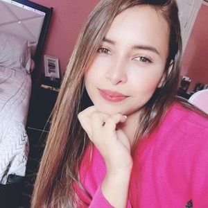 Meet your Posher, Marcela